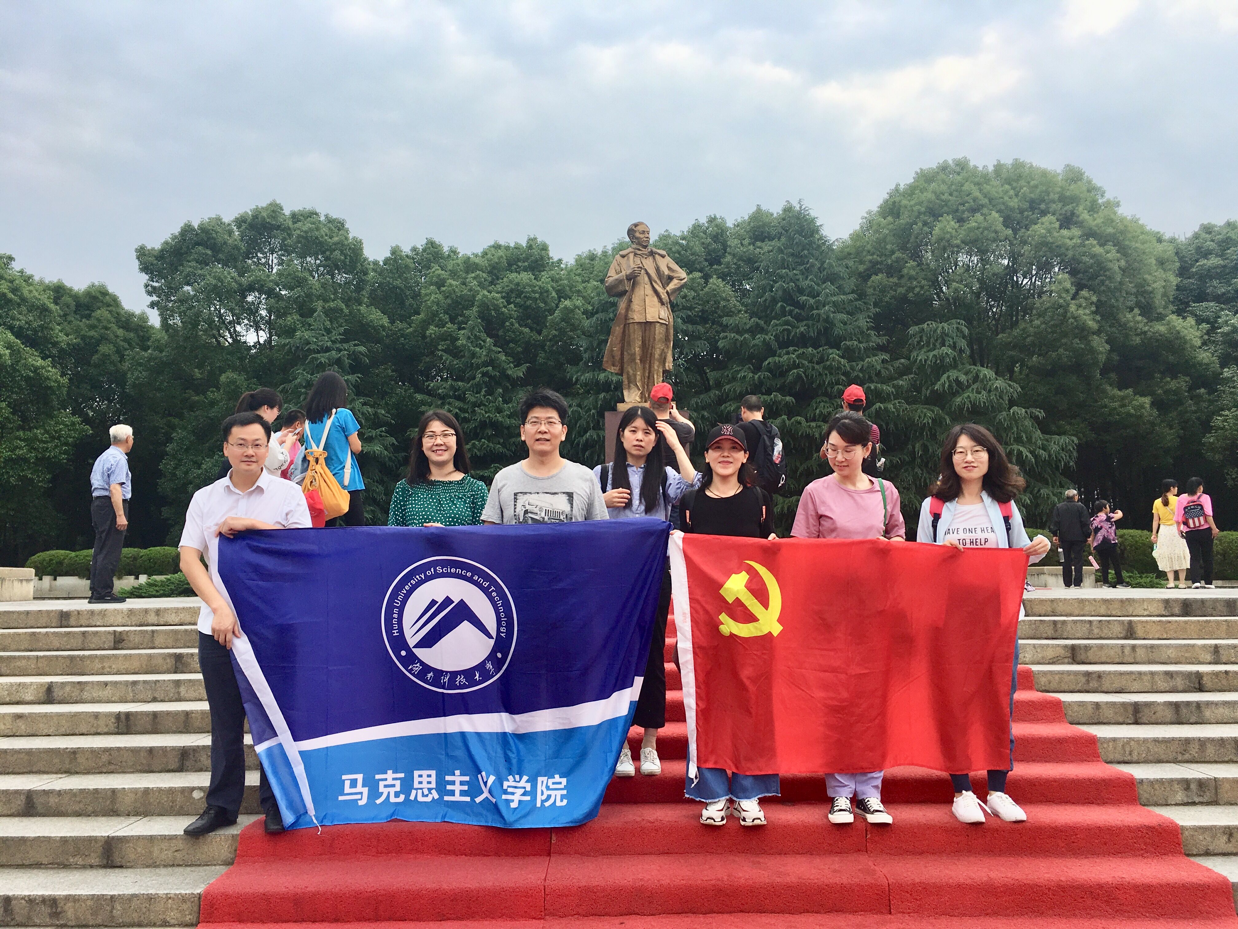 958e7d3a22e84a0e92480cf24476334a.jpg bevictor伟德